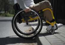 Лице с увреждане