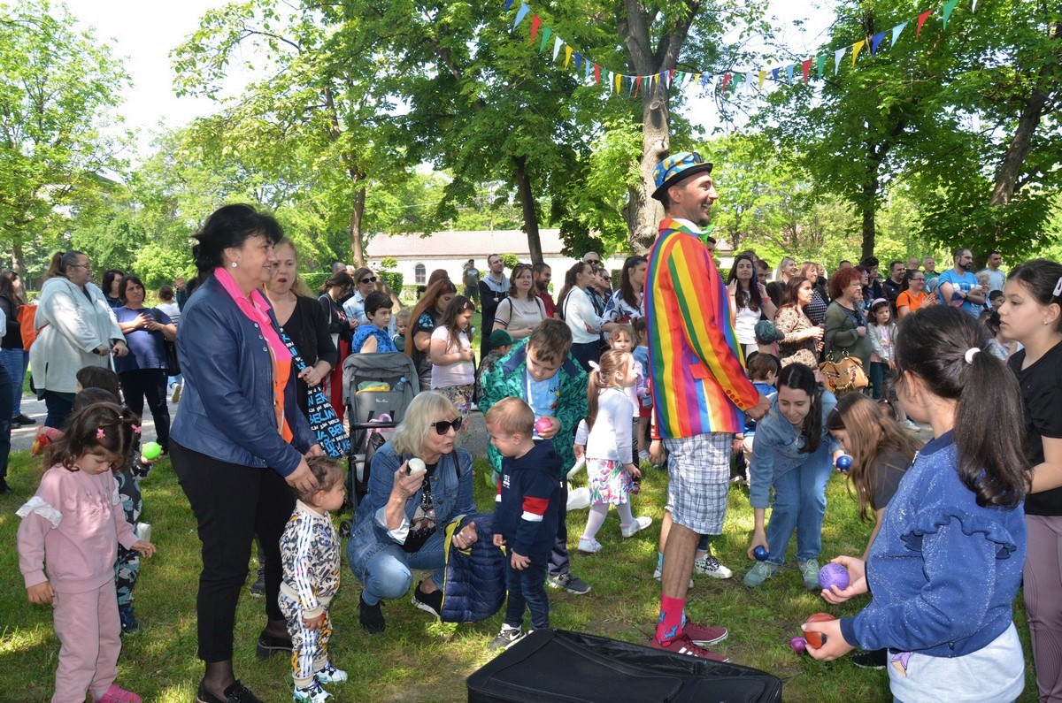 Стотици деца и родители се събраха на атрактивния цирков фестивал