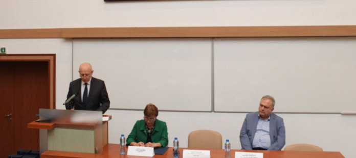 Заместник-министър Янко Топалова при откриването