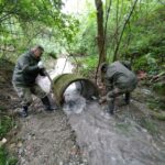 Военнослужещи от Сухопътните войски помагат на населението в Берковица