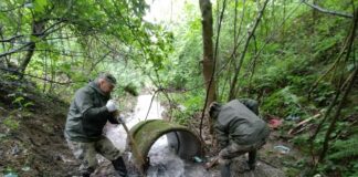 Военнослужещи от Сухопътните войски помагат на населението в Берковица