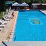 Плувен басейн "Флора"