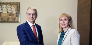 Акад. Николай Денков и проф. Диана Ковачева