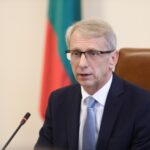 Акад. Николай Денков