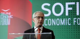 Акад. Николай Денков