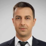 Деян Николов