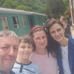 Мария Габриел е пътувала в теснолинейката със семейството си