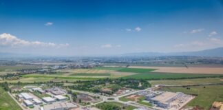 Индустриална зона