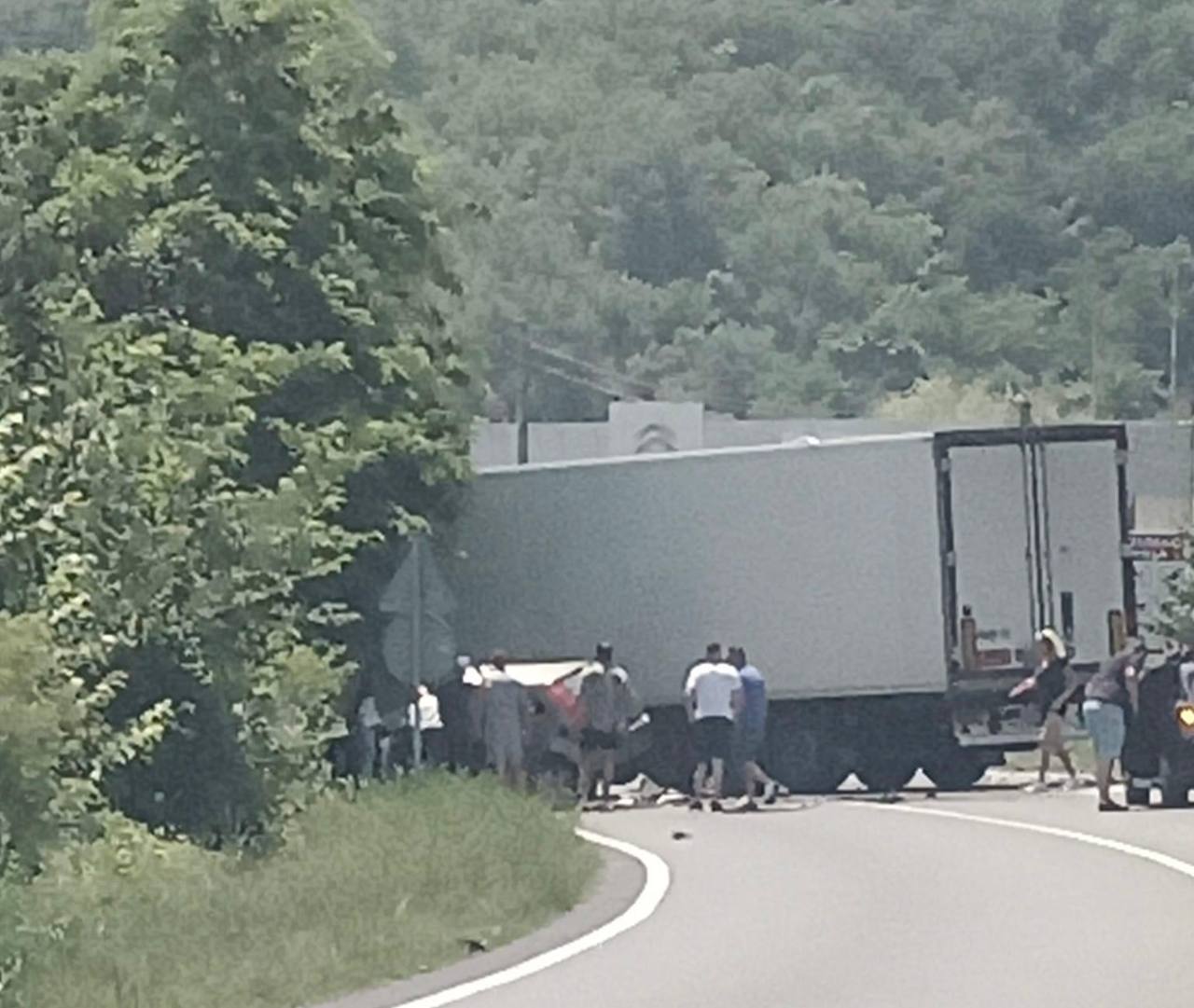 60 годишна жена е загинала при тежка катастрофа която затвори пътя