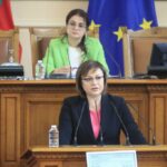 Корнелия Нинова