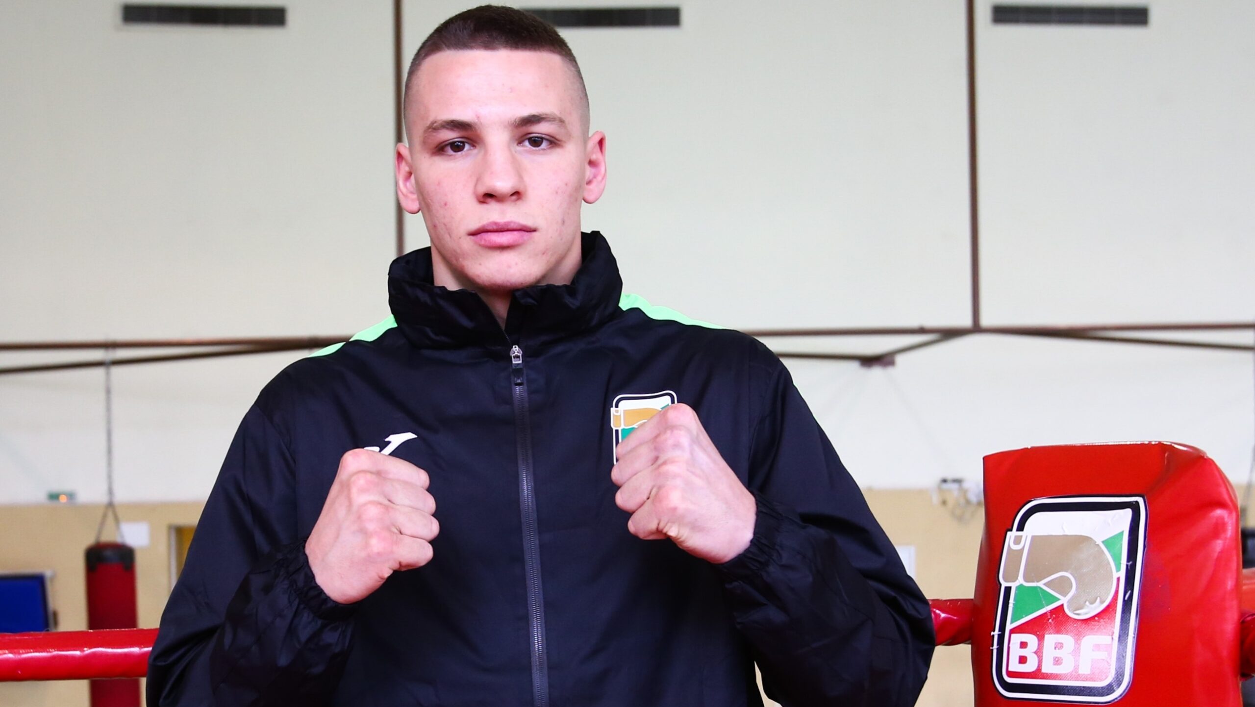 Боксьорът Кристиян Николов понесе поражение с неединодушно решение в първия