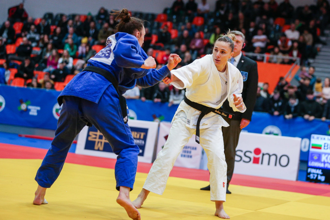 Девет български джудисти започнаха лагер в хърватския град Пореч съобщиха