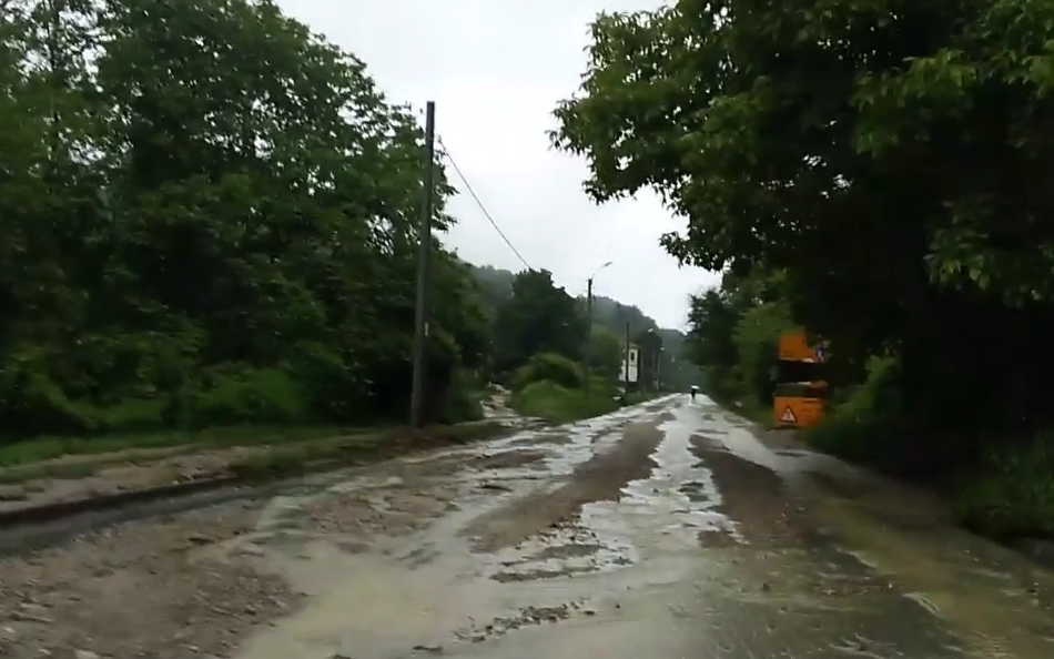 Наводнение в село Лютидол Снимка Скрийншот от видео на Димитър