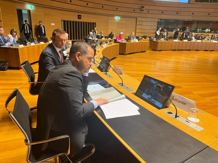 Калин Стоянов