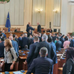 Напрежение в НС