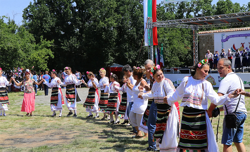 Над 1500 изпълнители от цяла България ще се включат в