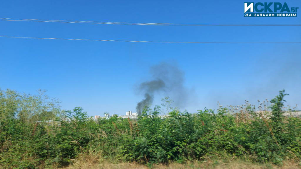 Пожар гори край Бургас съобщиха шофьори за Искра бг Огнената