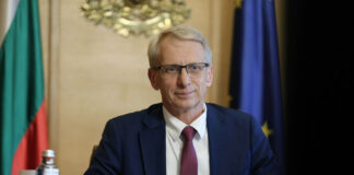 Премиер акад. Николай Денков