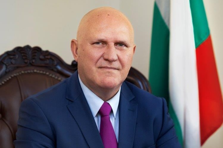 Просветният министър проф Галин Цоков е разпоредил незабавна проверка на