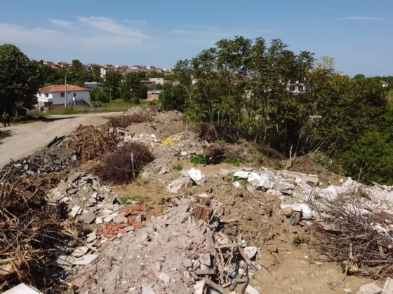 Нерегламентирано сметище, Царево