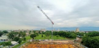 Строителство