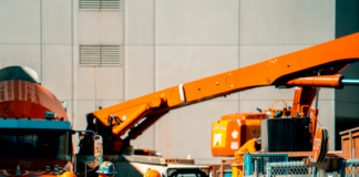 Работници, строителство