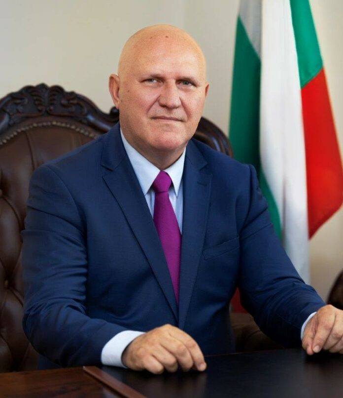 Проф. Галин Цоков