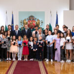 Удостоени с отличие от президента