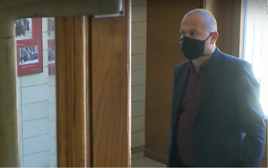 Делото срещу бившия полицейски служител блъснал смъртоносно с автомобила си