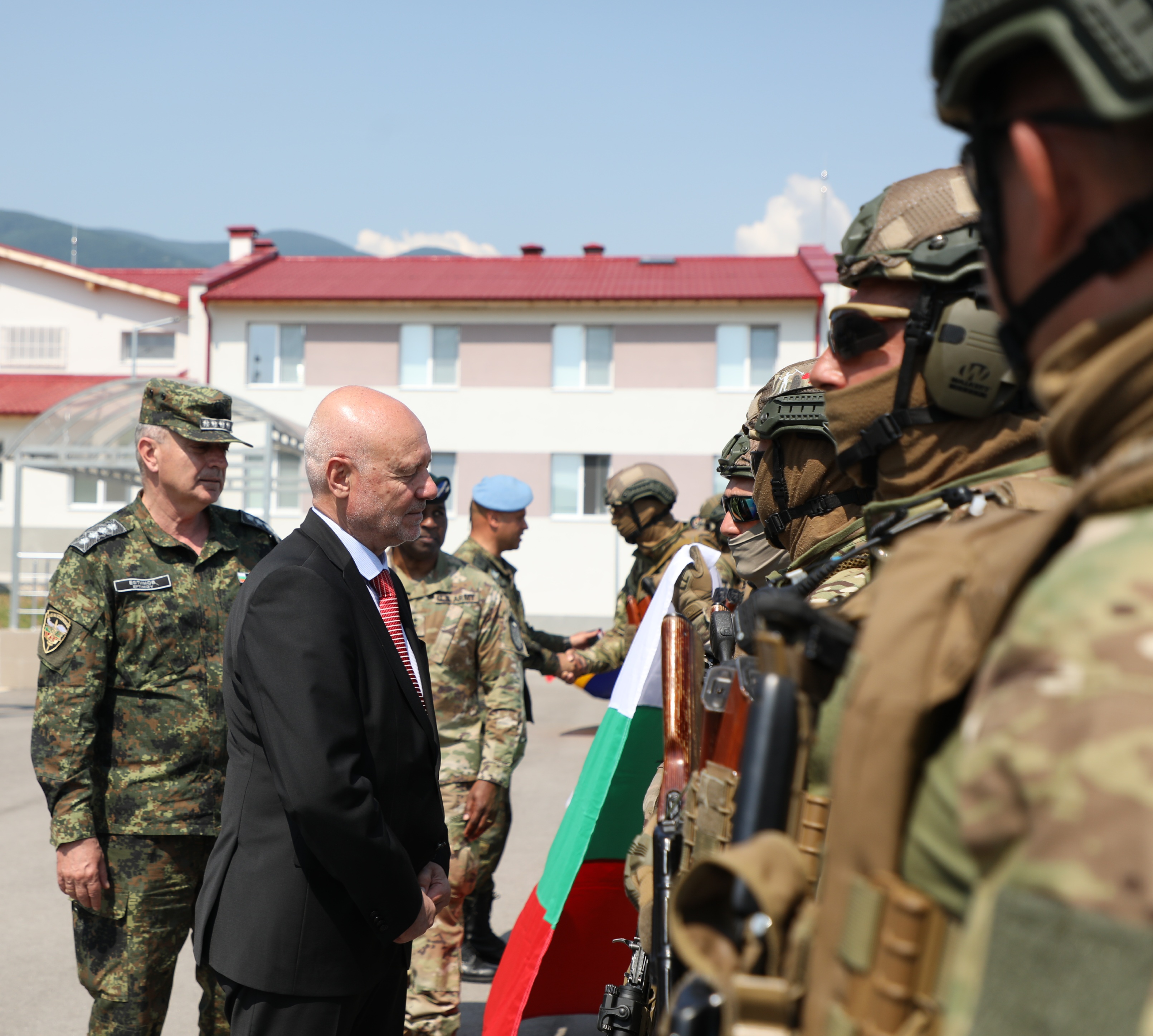 Министърът на отбраната Тодор Тагарев информира че България може да