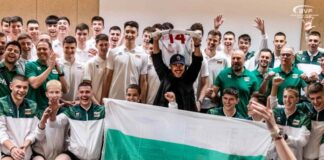 Национален отбор по волейбол и Нирмал Пурджа