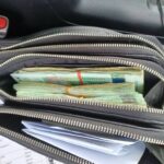 Пари, подкуп