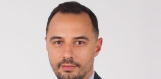 Министър Богдан Богданов