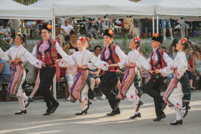 Фолклорен фестивал