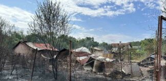 Изгорели постройки