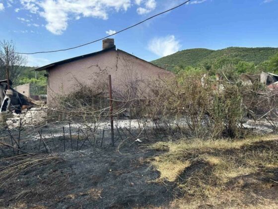 Изгорели постройки