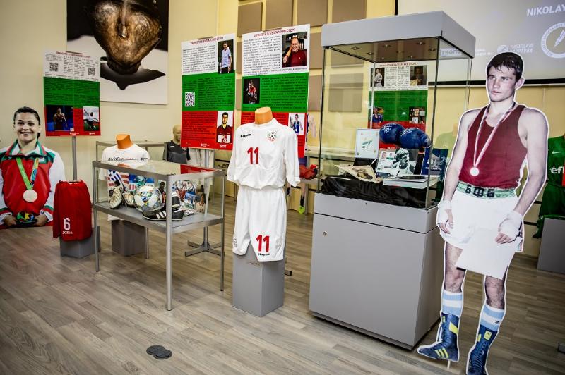Вдъхновяваща изложба Личности и събития в българския спорт беше открита