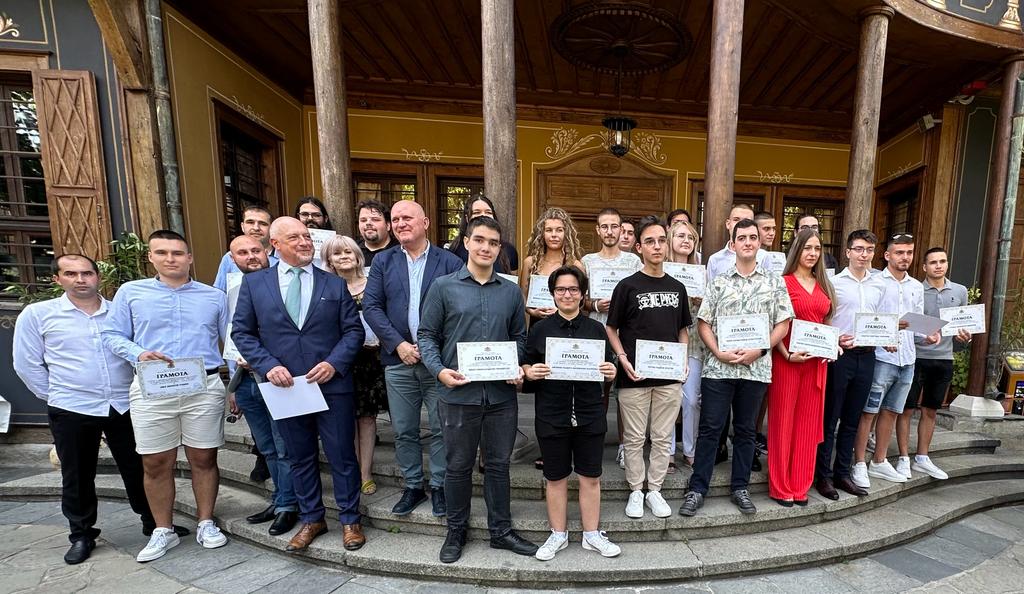 През изминалите 6 години повече от 5500 ученици са приключили