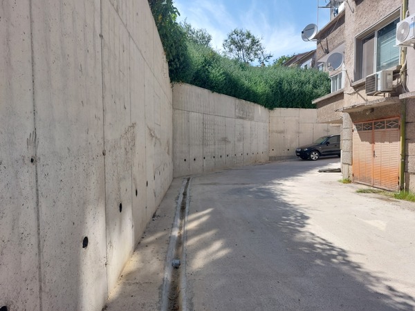 Подпорна стена