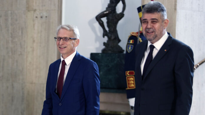 Премиерите акад. Николай Денков и Йон-Марчел Чолаку