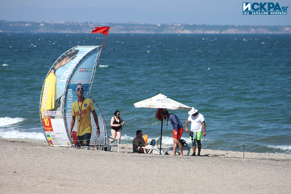 Фалшиви сигнали за давещи се в морето получават спасителите които