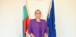 Надя Танева