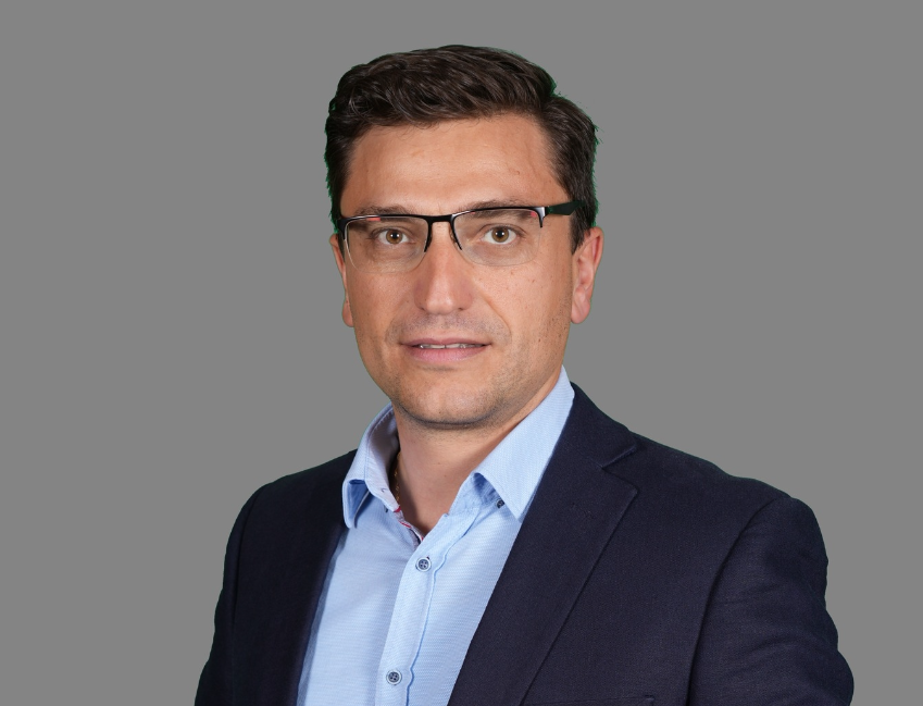 Само за месец от управлението на кабинета Денков довели до