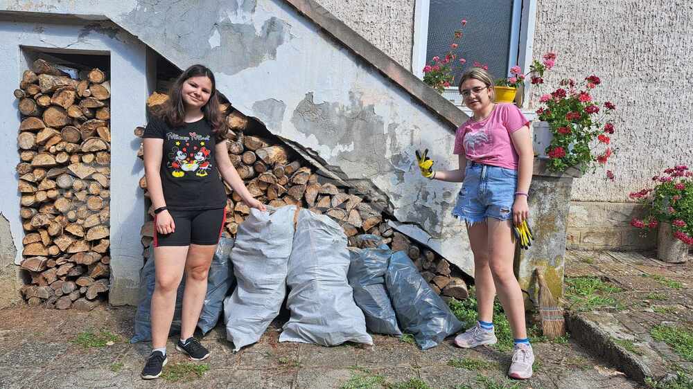 Тийнейджъри на възраст между 15 и 18 години от Габрово