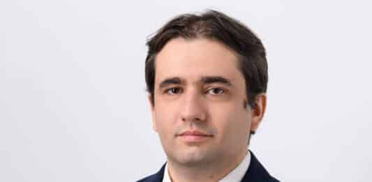 Божидар Божанов