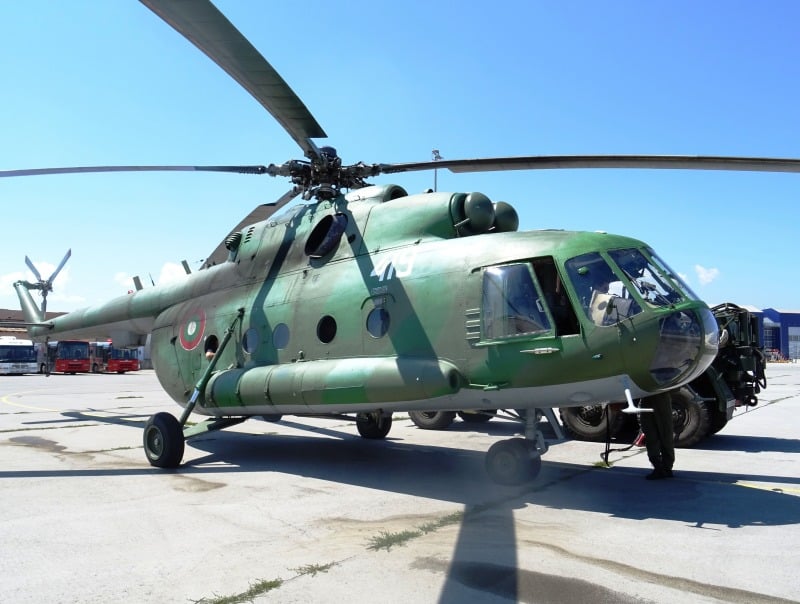 Хеликоптер Ми 17 с екипаж от от 24 та авиобаза Крумово от