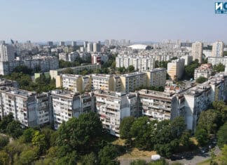 Жилища, имоти, блокове