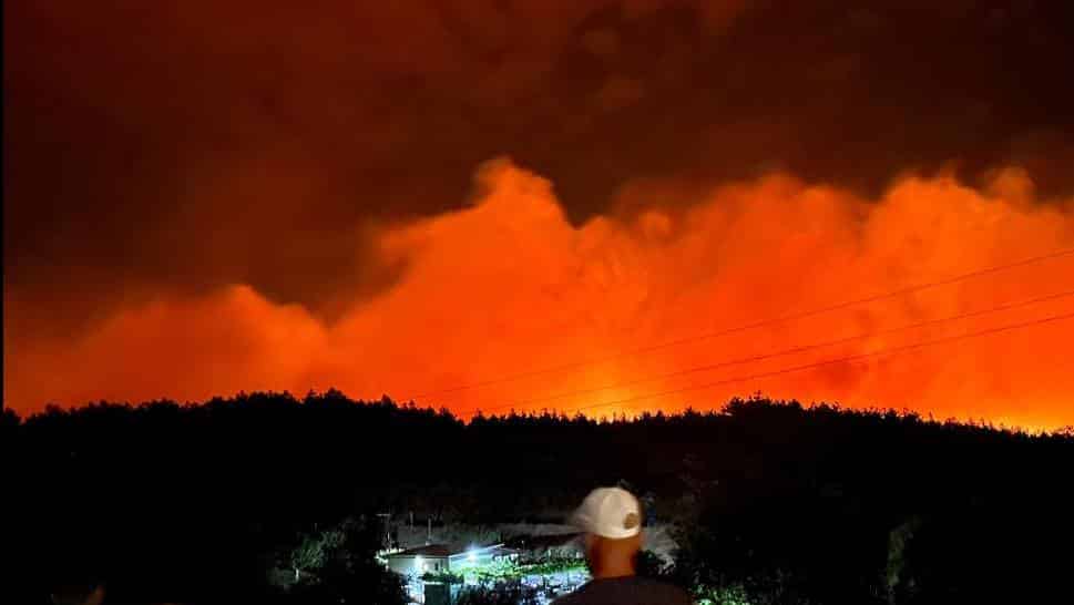 Пожарът в землището на селата Изворище и Брястовец е локализиран