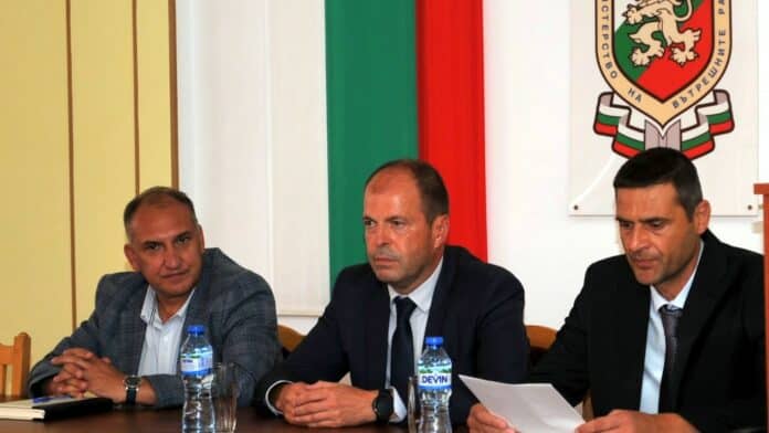 Представяне на старши комисар Цветан Михайлов Цанков