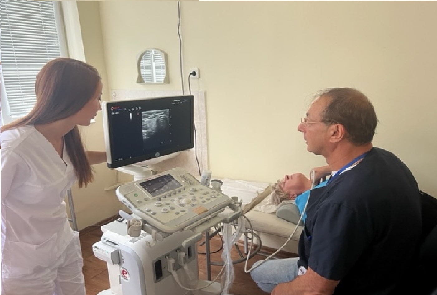 Голям брой хора се явиха на безплатен преглед в Клиниката